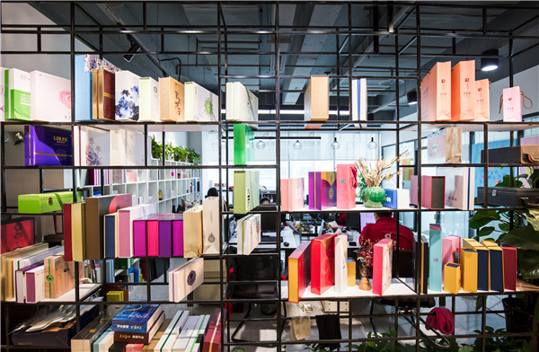 點創(chuàng)包裝展覽架