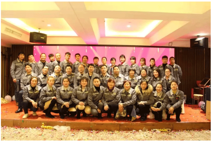 2020團(tuán)結(jié)一致，為夢(mèng)加油！_10