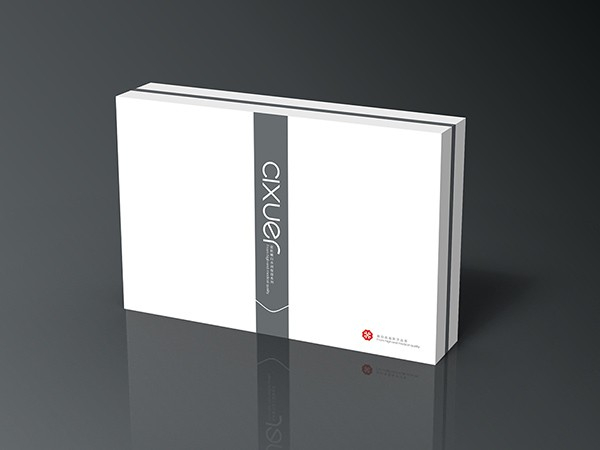 化妝品包裝盒摳細節的地方要進行耐心的溝通